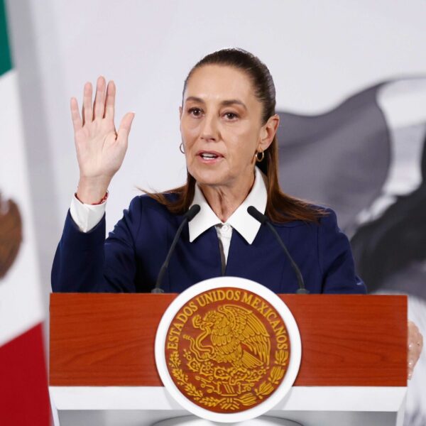 Sheinbaum niega que revocación de mandato implique campaña política